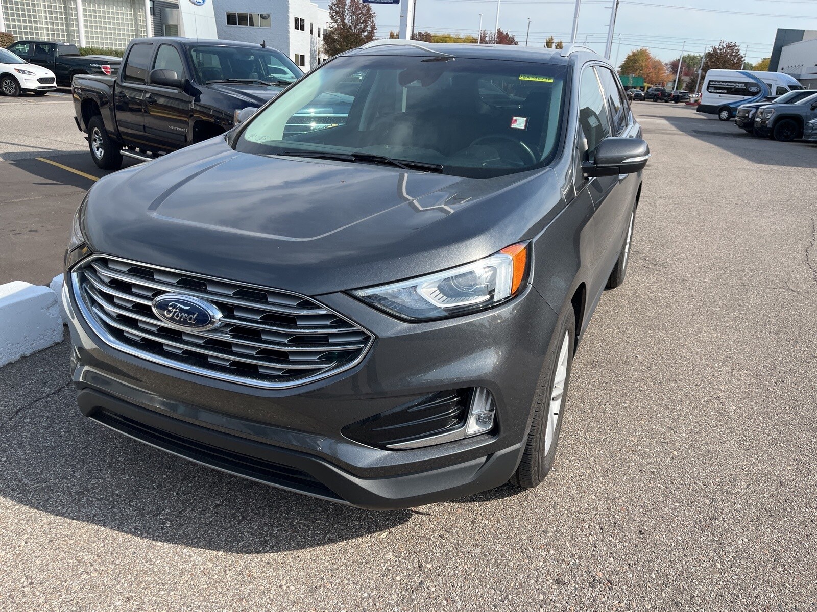 2020 Ford Edge SEL photo 3