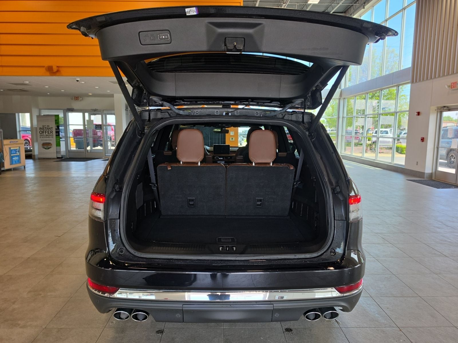 Thumbnail: 2020 Lincoln Aviator - 43