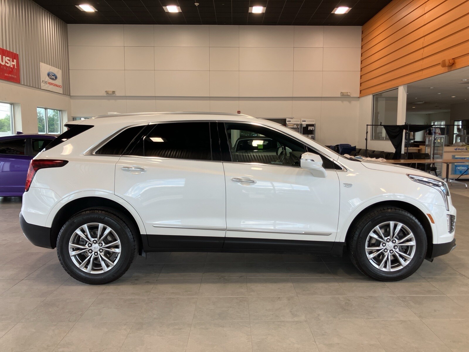 2021 Cadillac XT5 Premium Luxury photo 3
