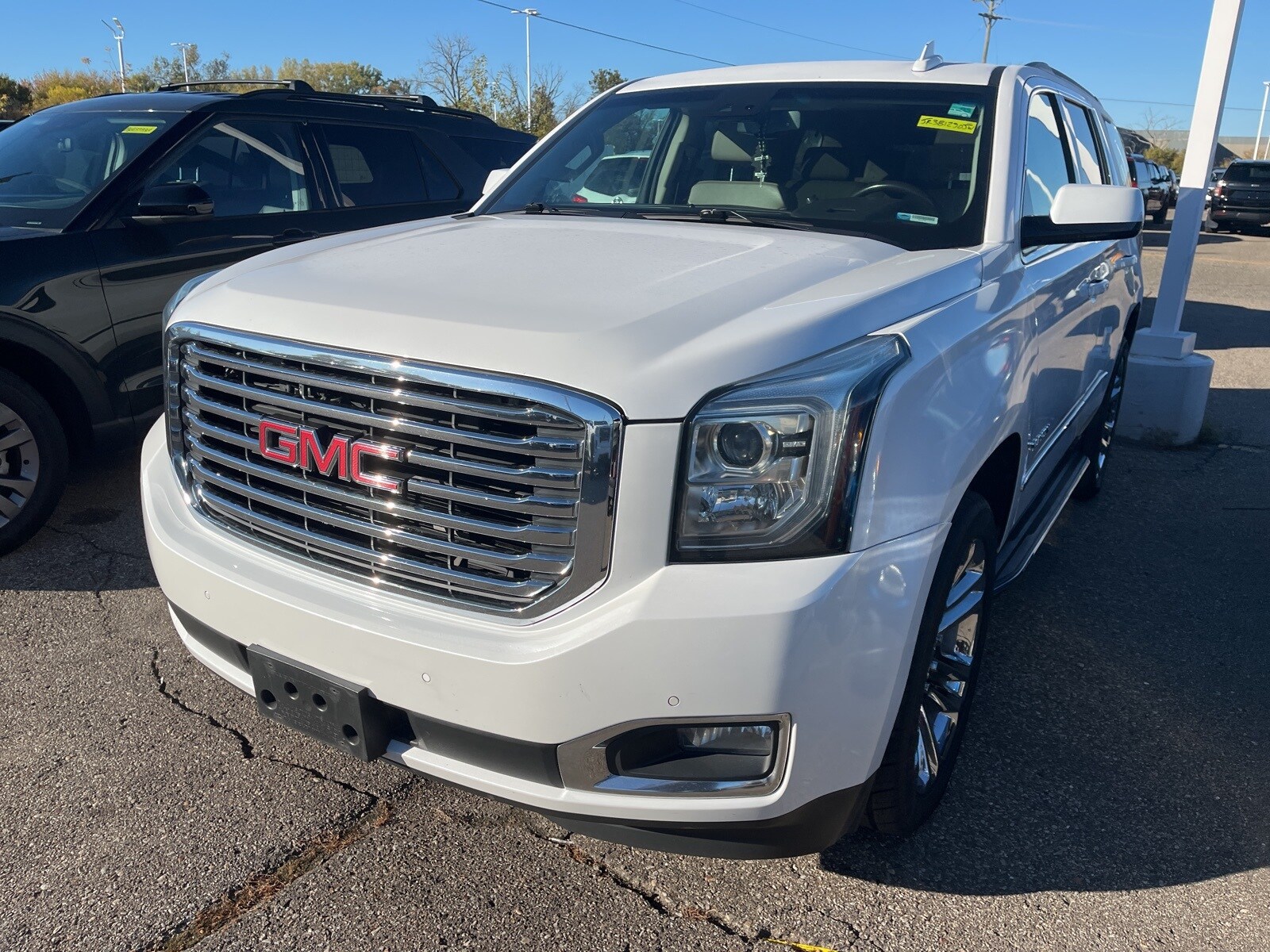 2018 Gmc Yukon SLT photo 2