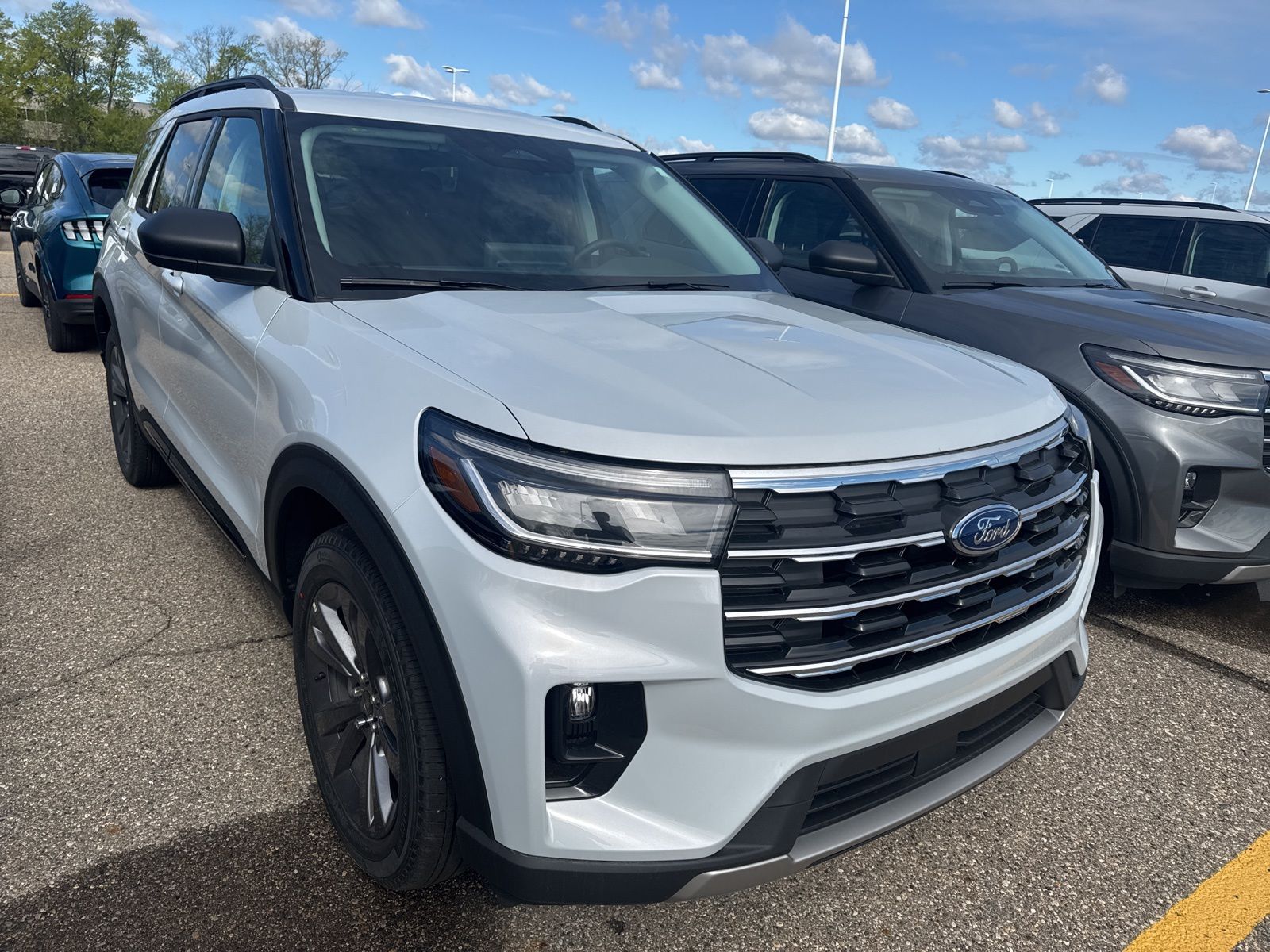 Thumbnail: 2026 Ford Explorer - 23