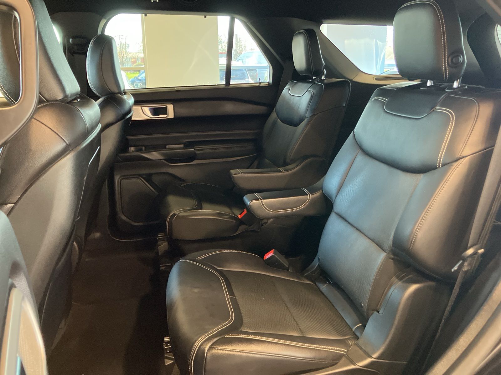 Thumbnail: 2020 Ford Explorer - 25