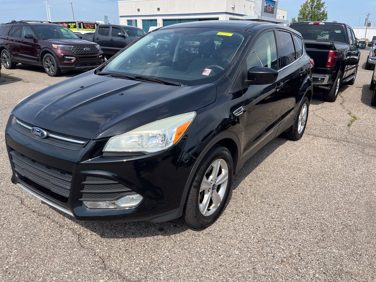 Used 2014 Ford Escape SE with VIN 1FMCU9G97EUE37449 for sale in Sterling Heights, MI