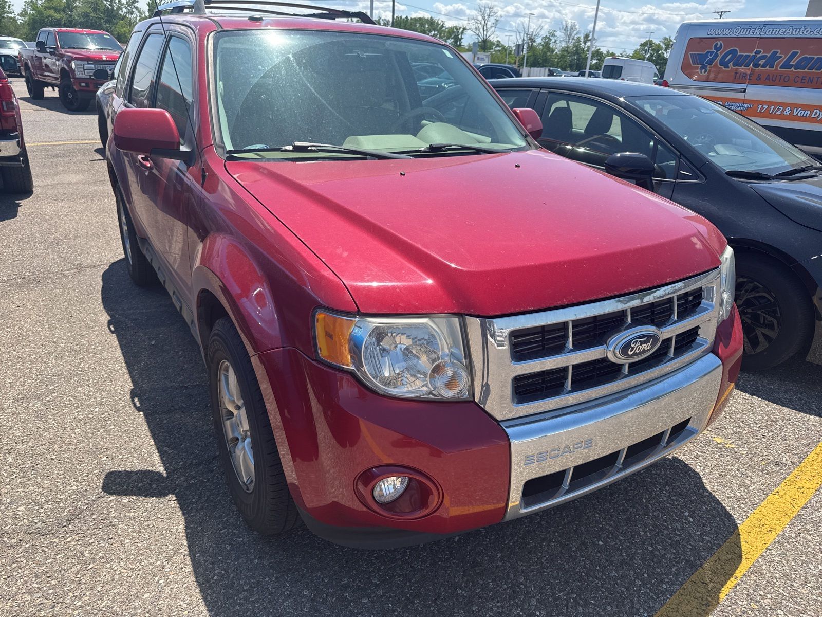 Thumbnail: 2011 Ford Escape - 9