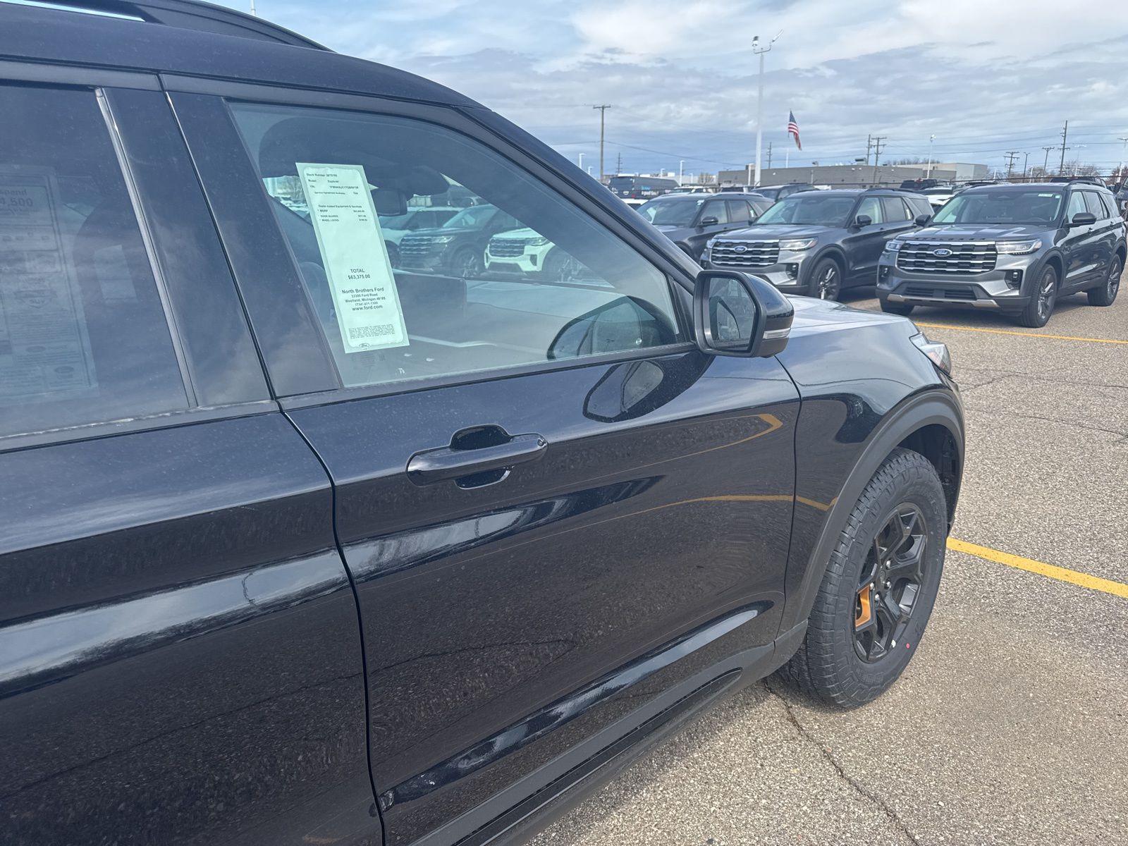 Thumbnail: 2026 Ford Explorer - 7