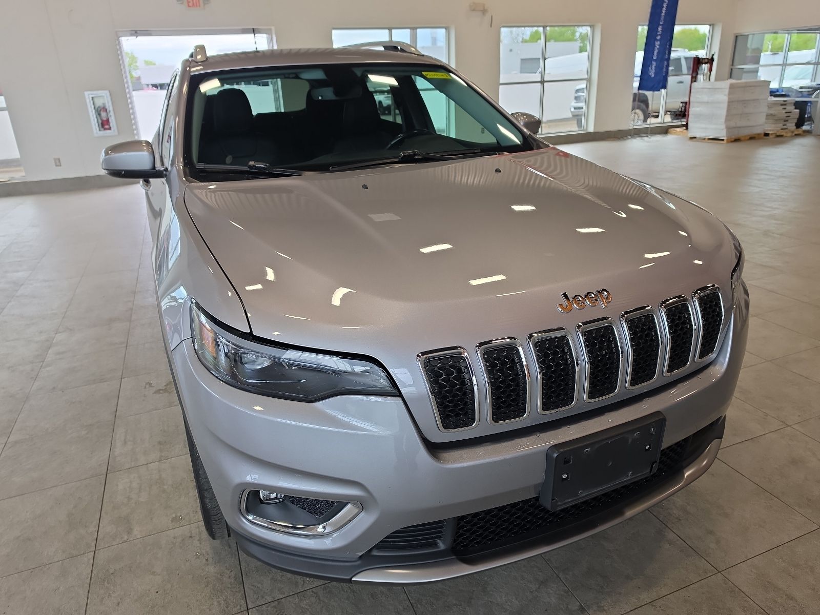 Thumbnail: 2020 Jeep Cherokee - 4