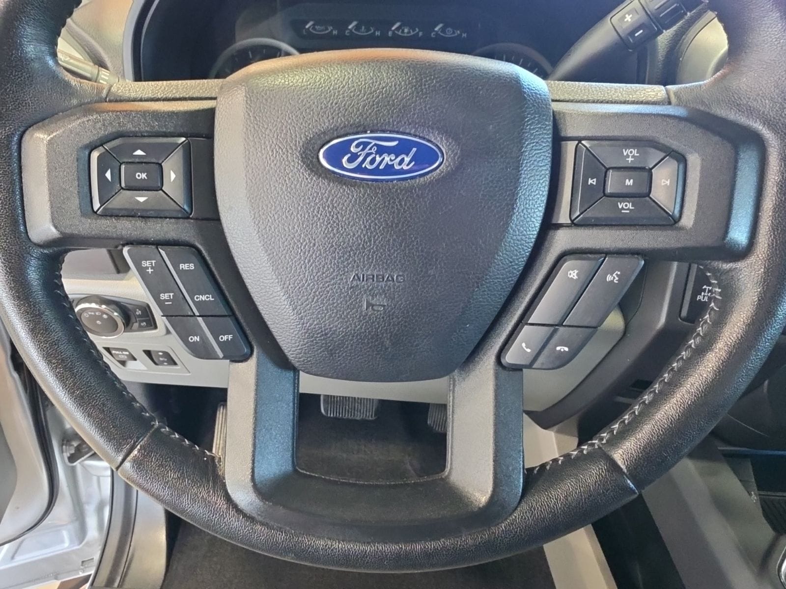 Thumbnail: 2019 Ford F-150 - 21