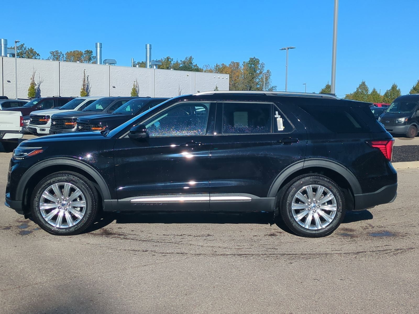 Thumbnail: 2025 Ford Explorer - 5
