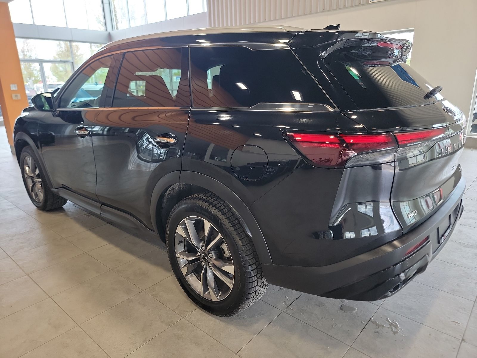 Thumbnail: 2024 INFINITI QX60 - 9