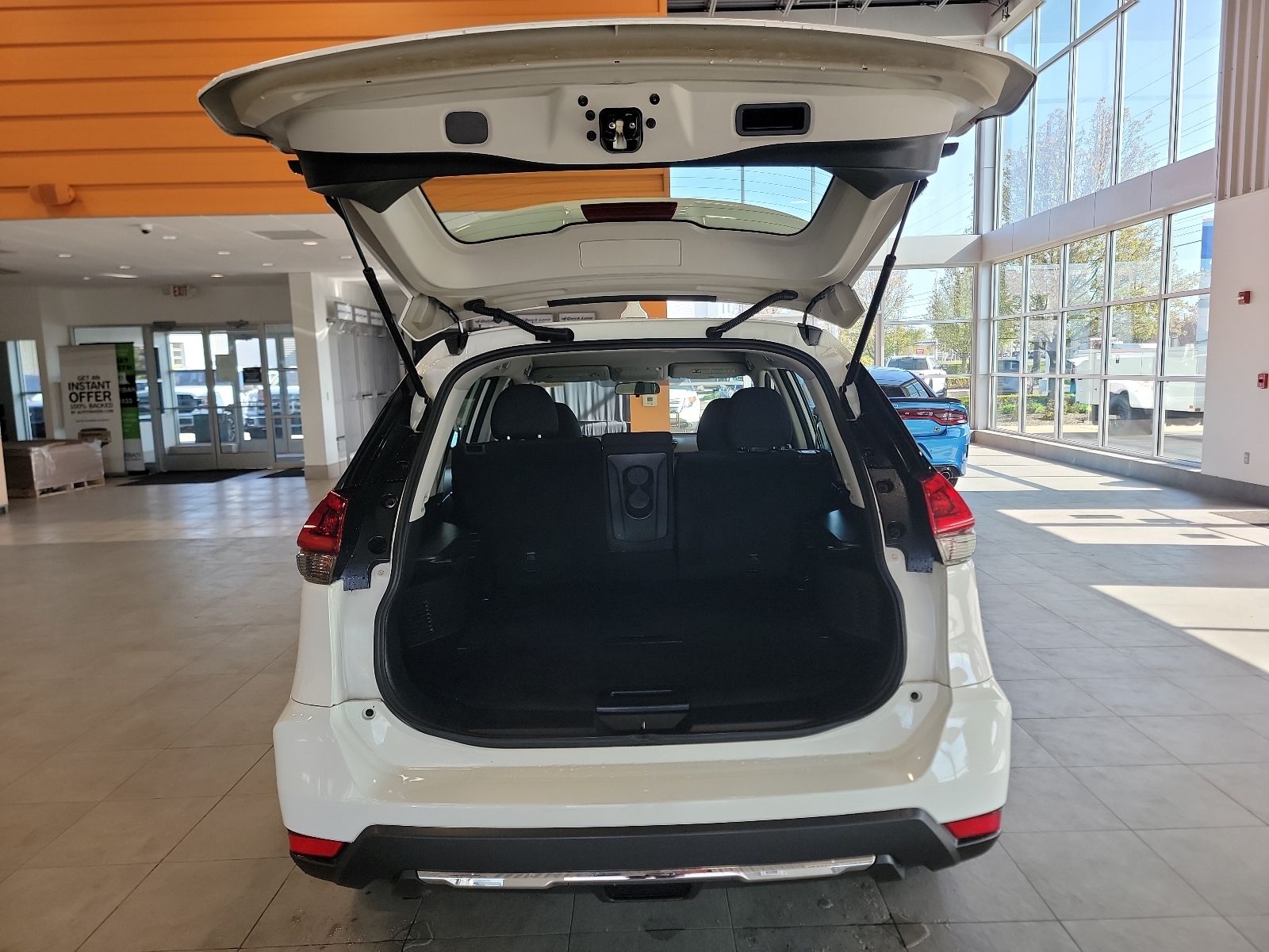 Thumbnail: 2019 Nissan Rogue - 33