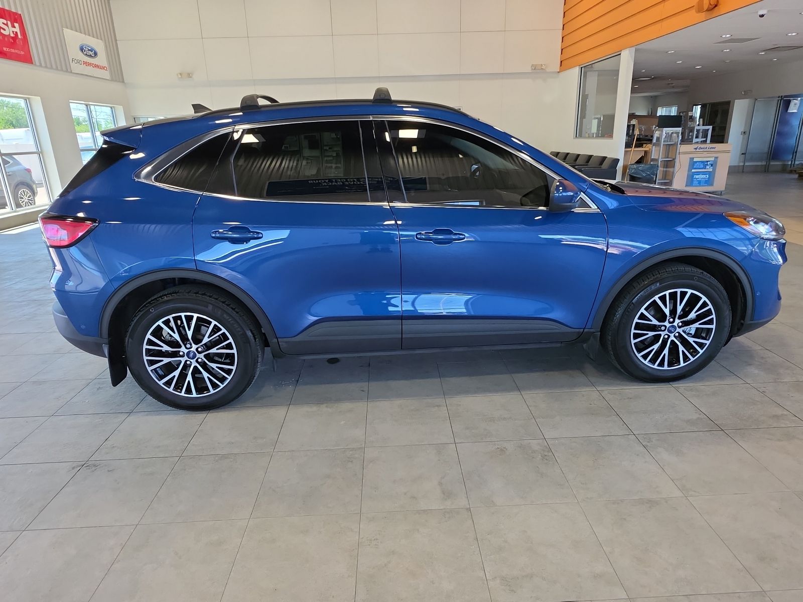 Thumbnail: 2022 Ford Escape - 6