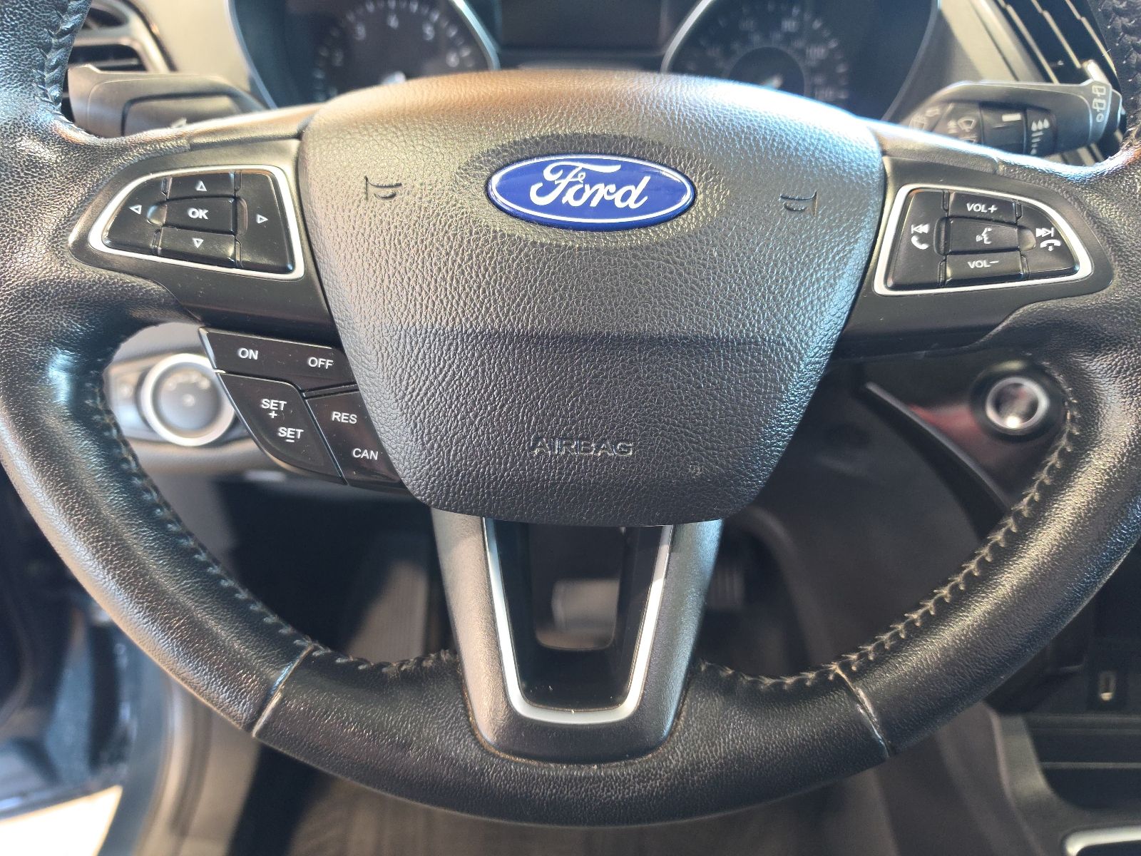 Thumbnail: 2019 Ford Escape - 19