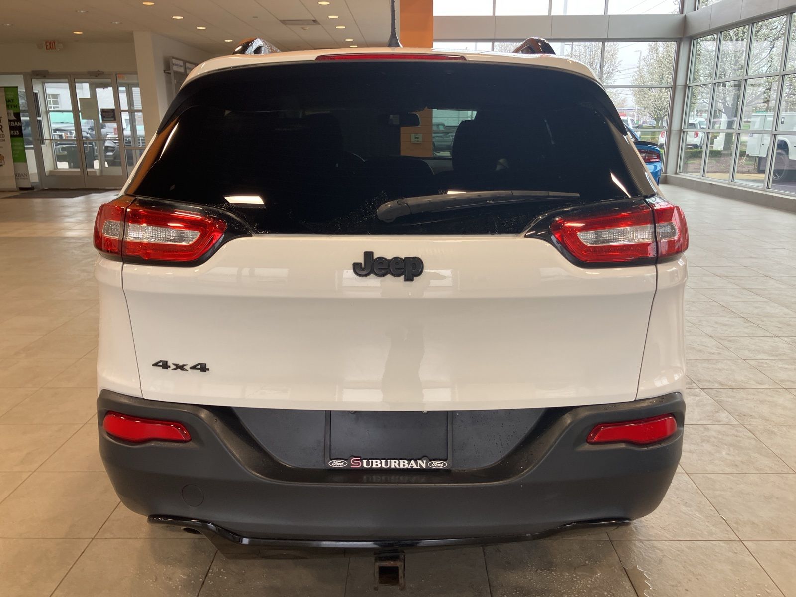 Thumbnail: 2017 Jeep Cherokee - 6