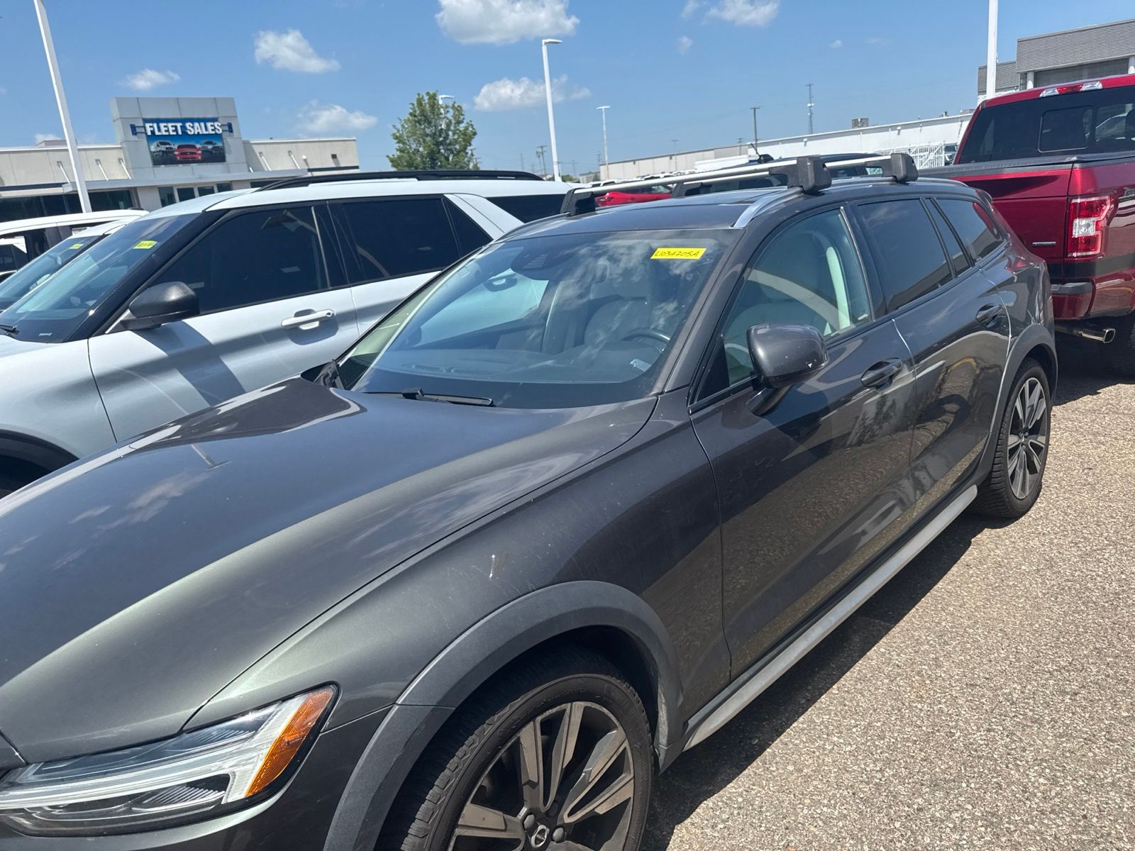 Thumbnail: 2020 Volvo S60 - 25