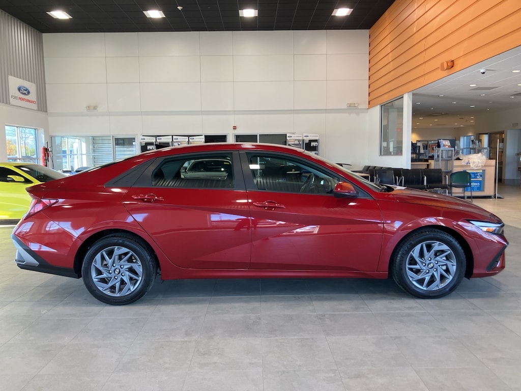 Used 2024 Hyundai Elantra SEL Sedan