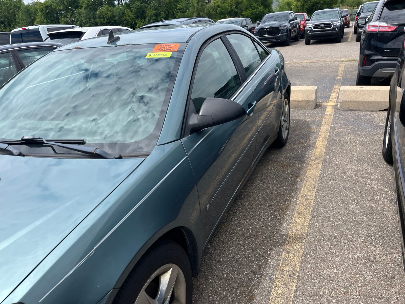 Thumbnail: 2009 Pontiac G6 - 6