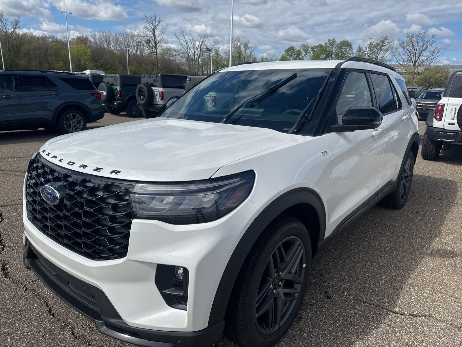 Thumbnail: 2026 Ford Explorer - 28