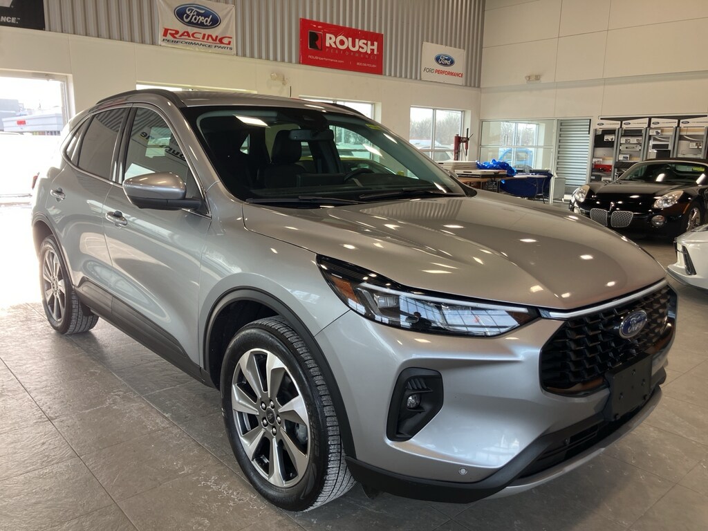 Used 2024 Ford Escape Platinum SUV