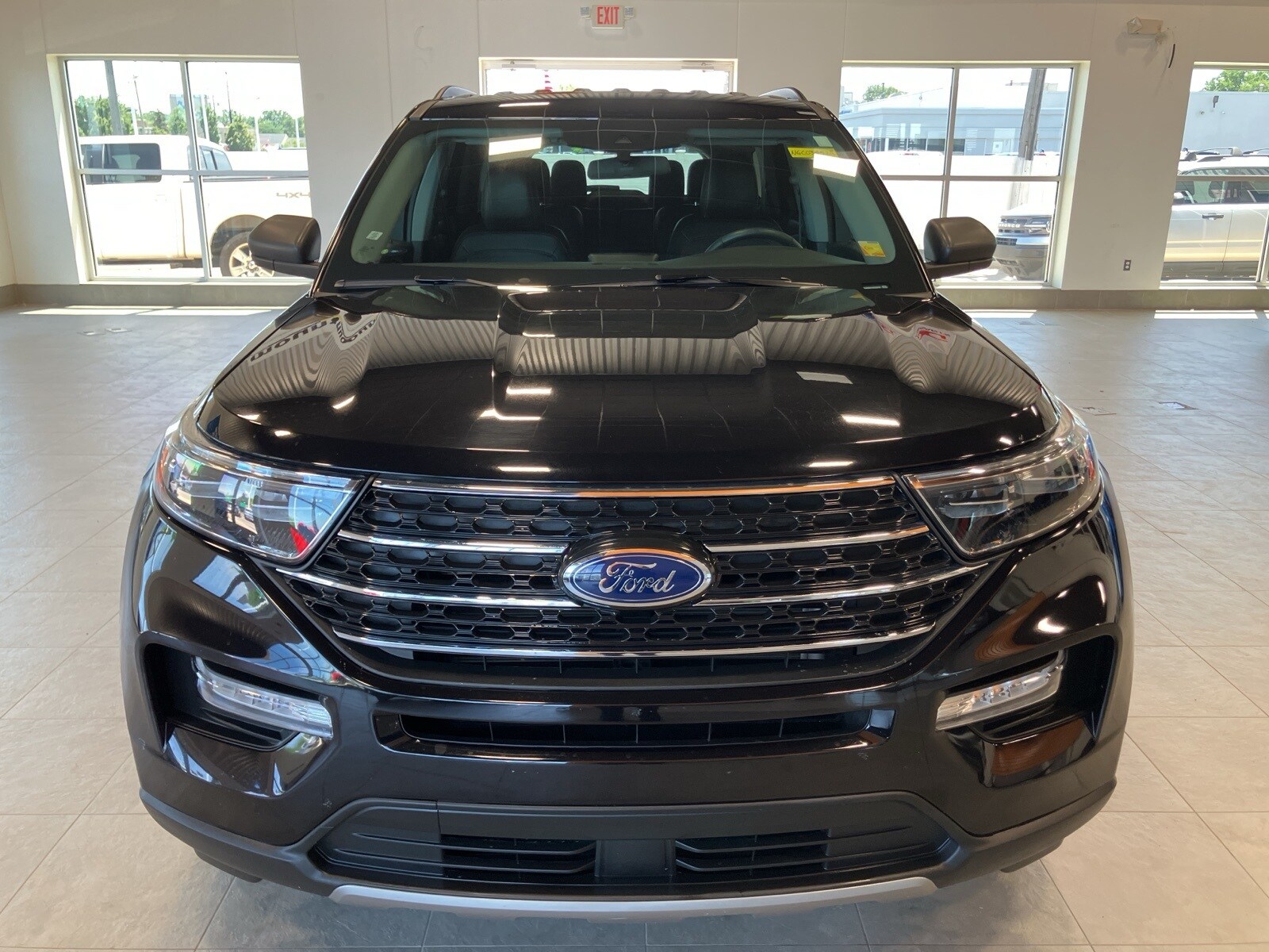 2022 Ford Explorer XLT photo 2