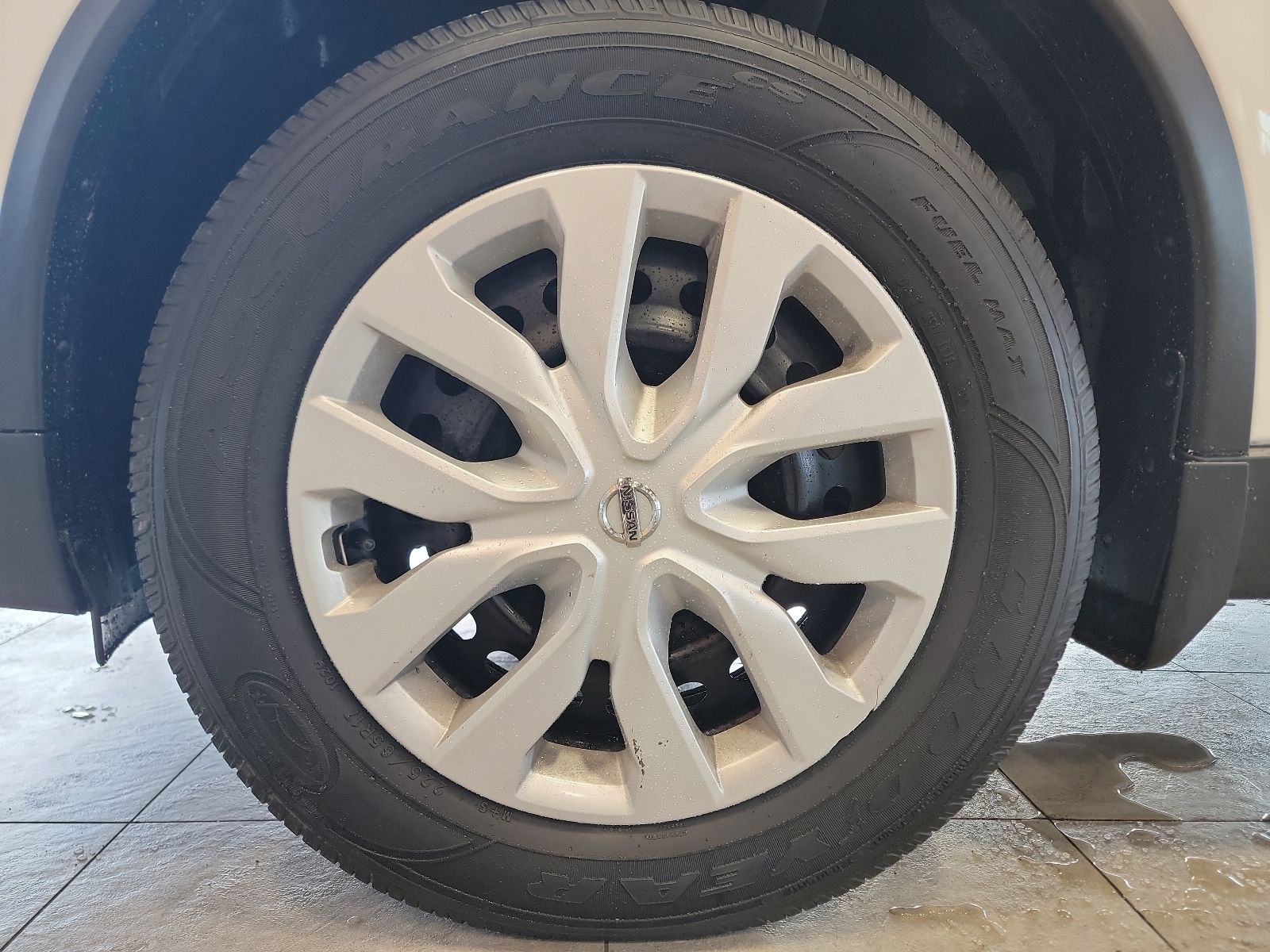 Thumbnail: 2019 Nissan Rogue - 11