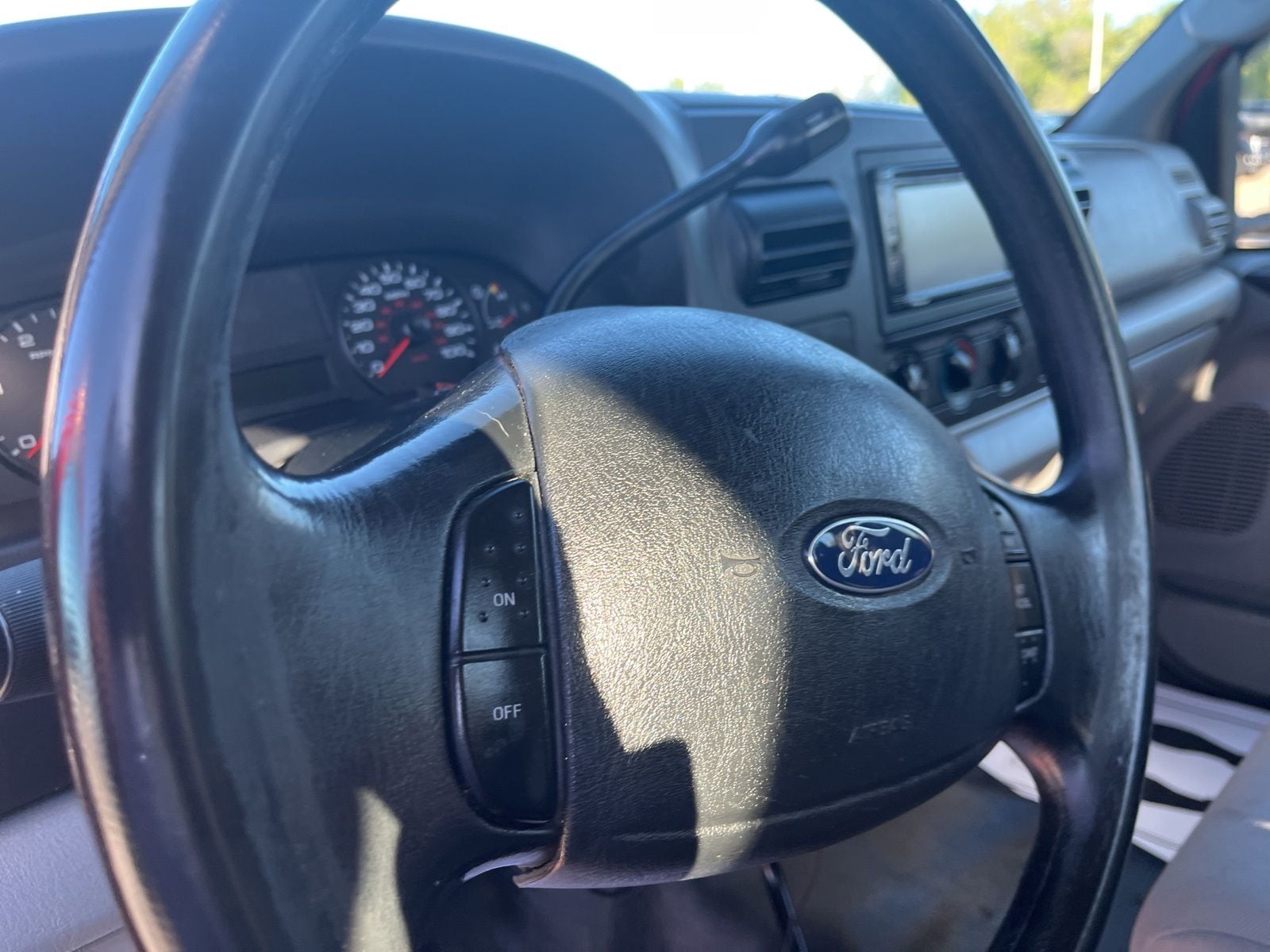 Thumbnail: 2006 Ford F-350 - 27