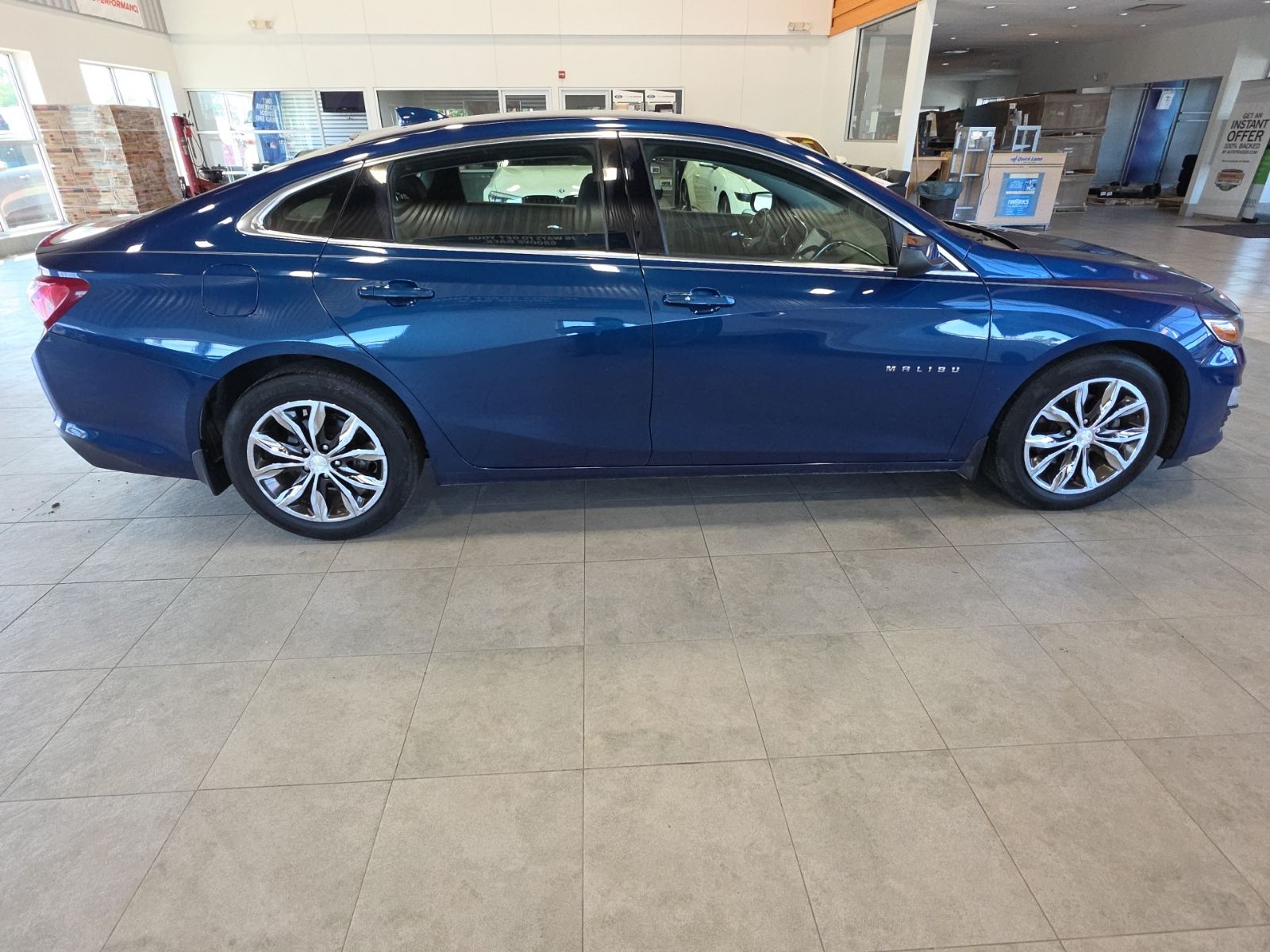 Thumbnail: 2019 Chevrolet Malibu - 6