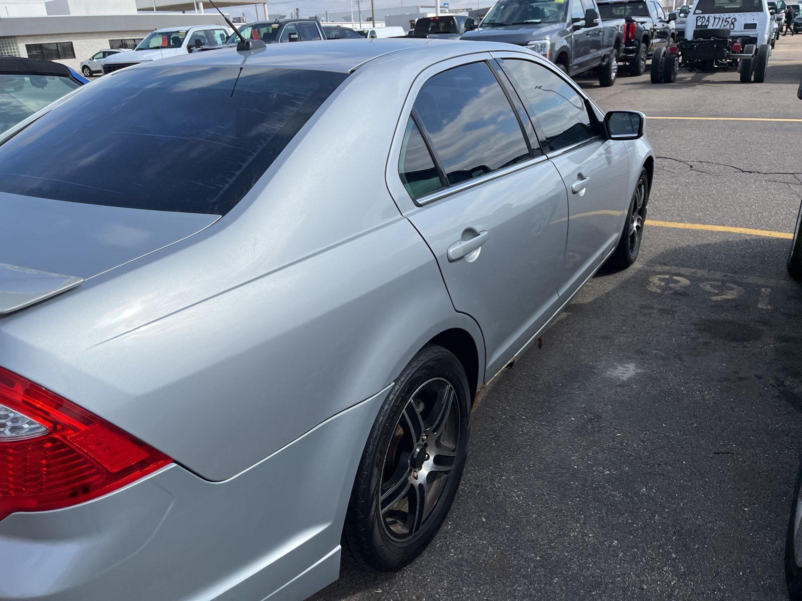 Thumbnail: 2010 Ford Fusion - 15