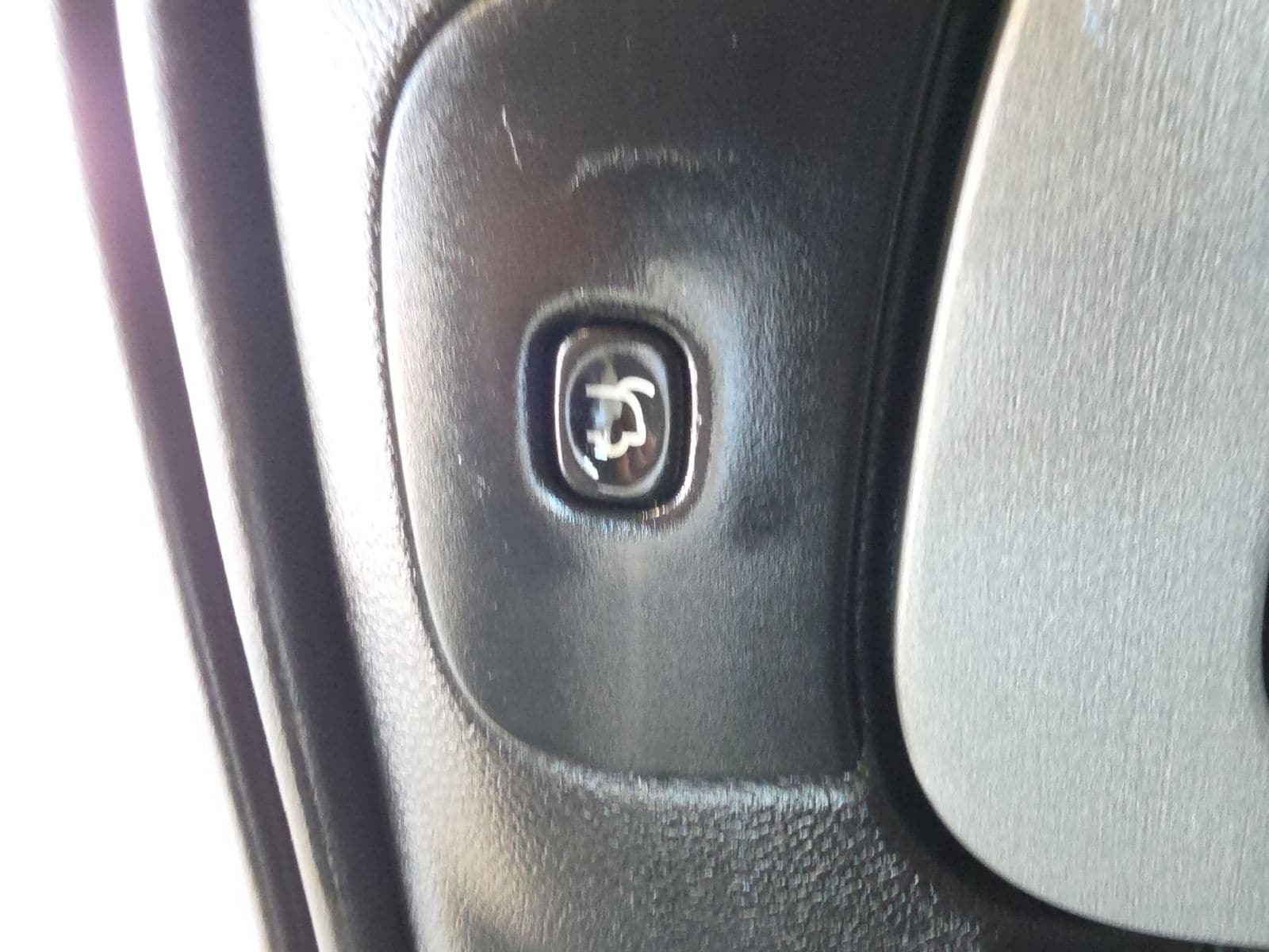 Thumbnail: 2014 Jeep Cherokee - 28