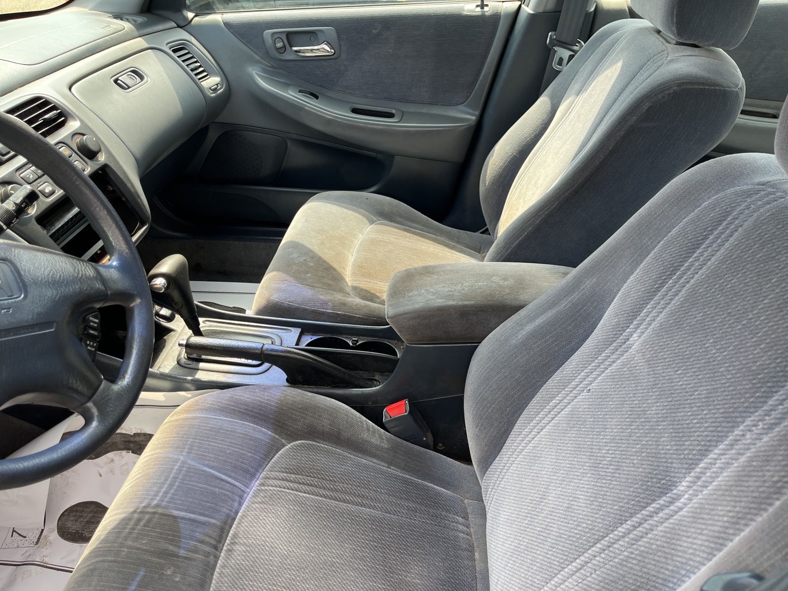 Thumbnail: 2000 Honda Accord - 22