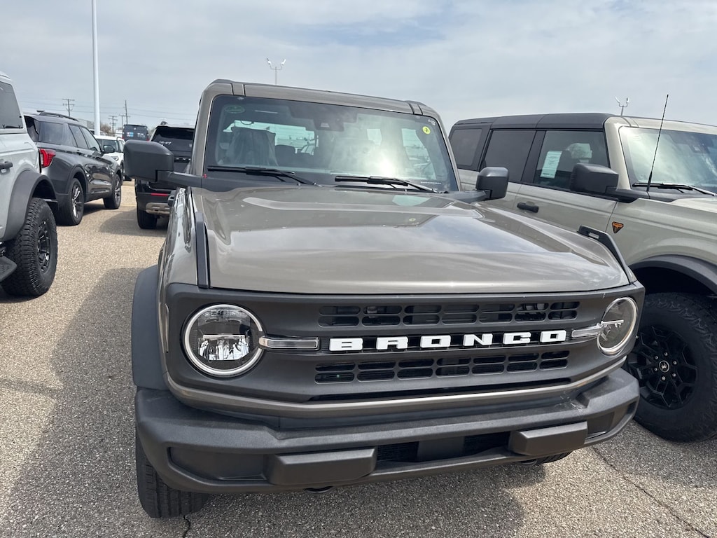 New 2026 Ford Bronco Base SUV