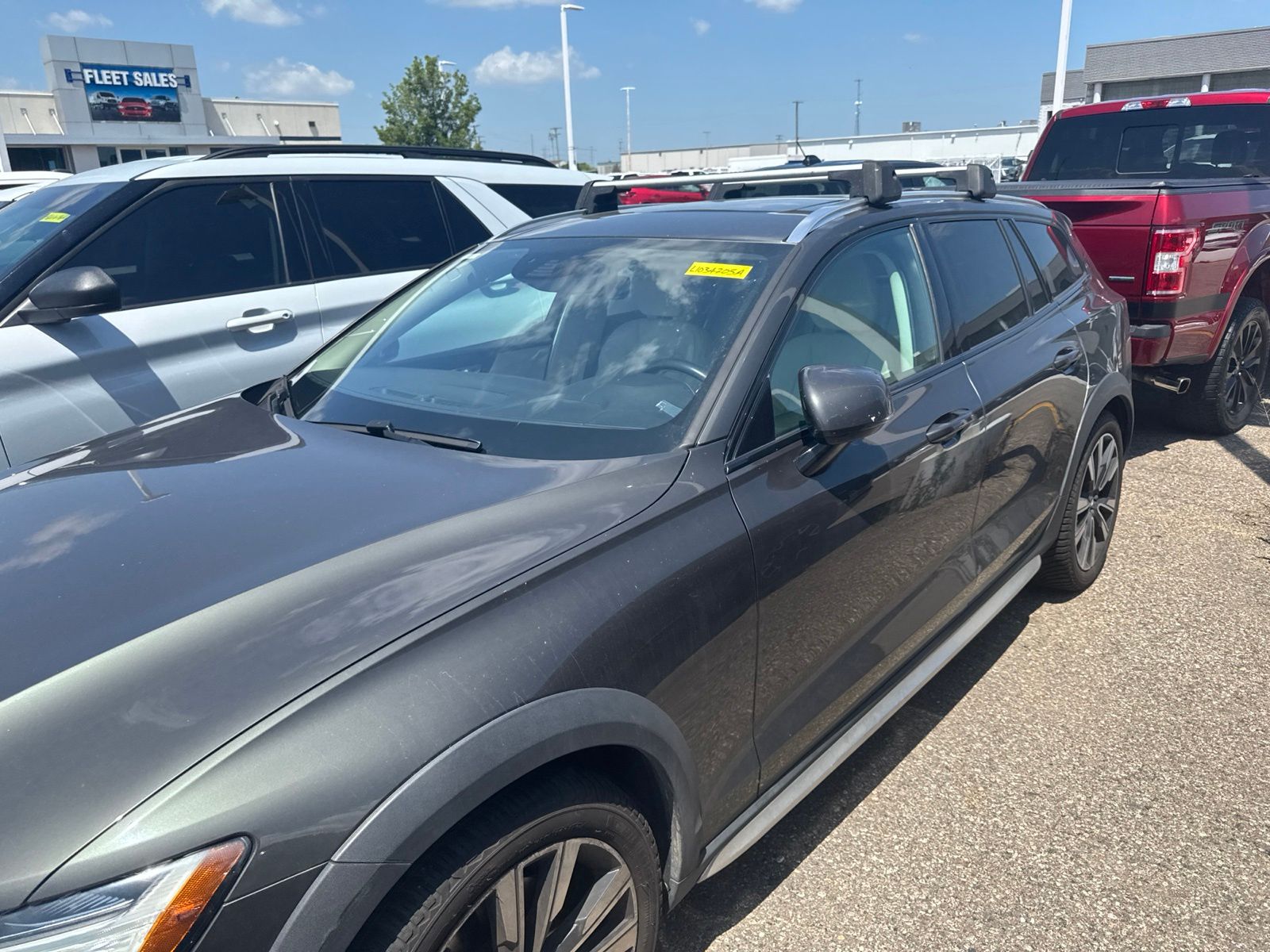 Thumbnail: 2020 Volvo S60 - 18