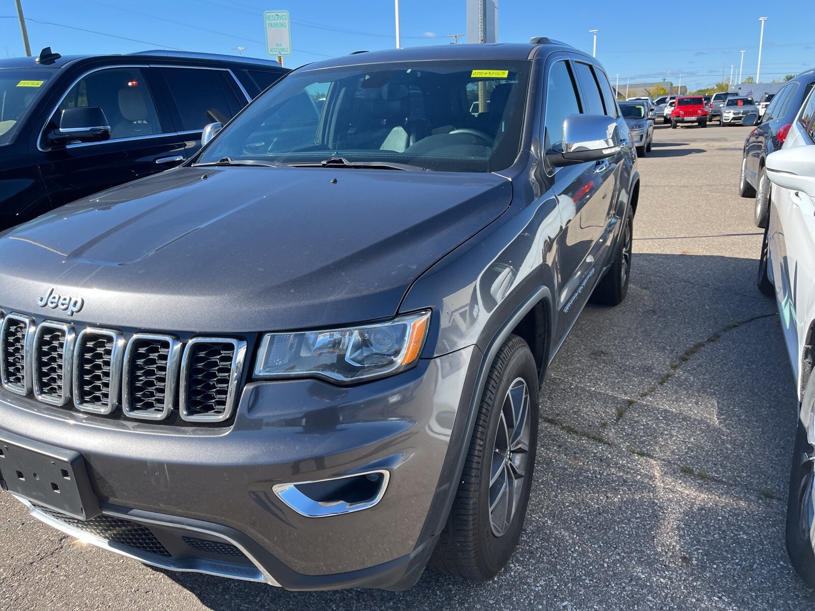 2018 Jeep Grand Cherokee Limited photo 3