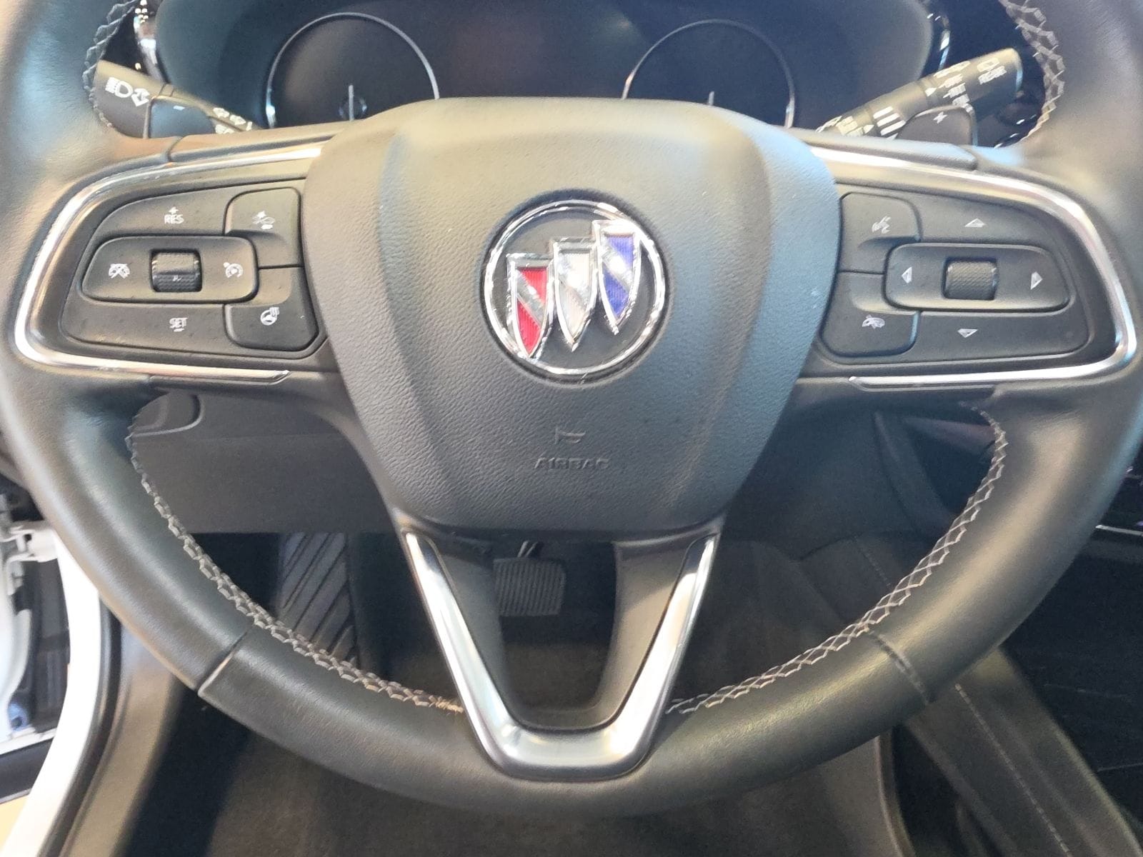 Thumbnail: 2023 Buick Envision - 18
