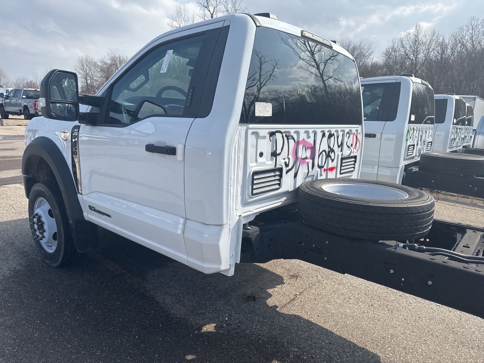 Thumbnail: 2023 Ford F-450 - 5