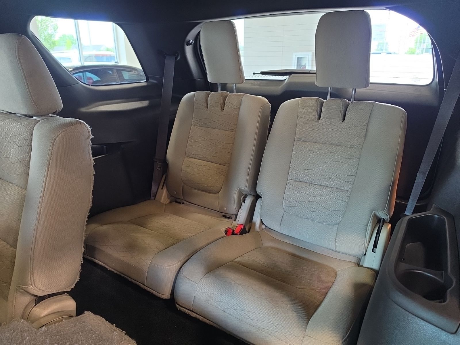 Thumbnail: 2015 Ford Explorer - 28