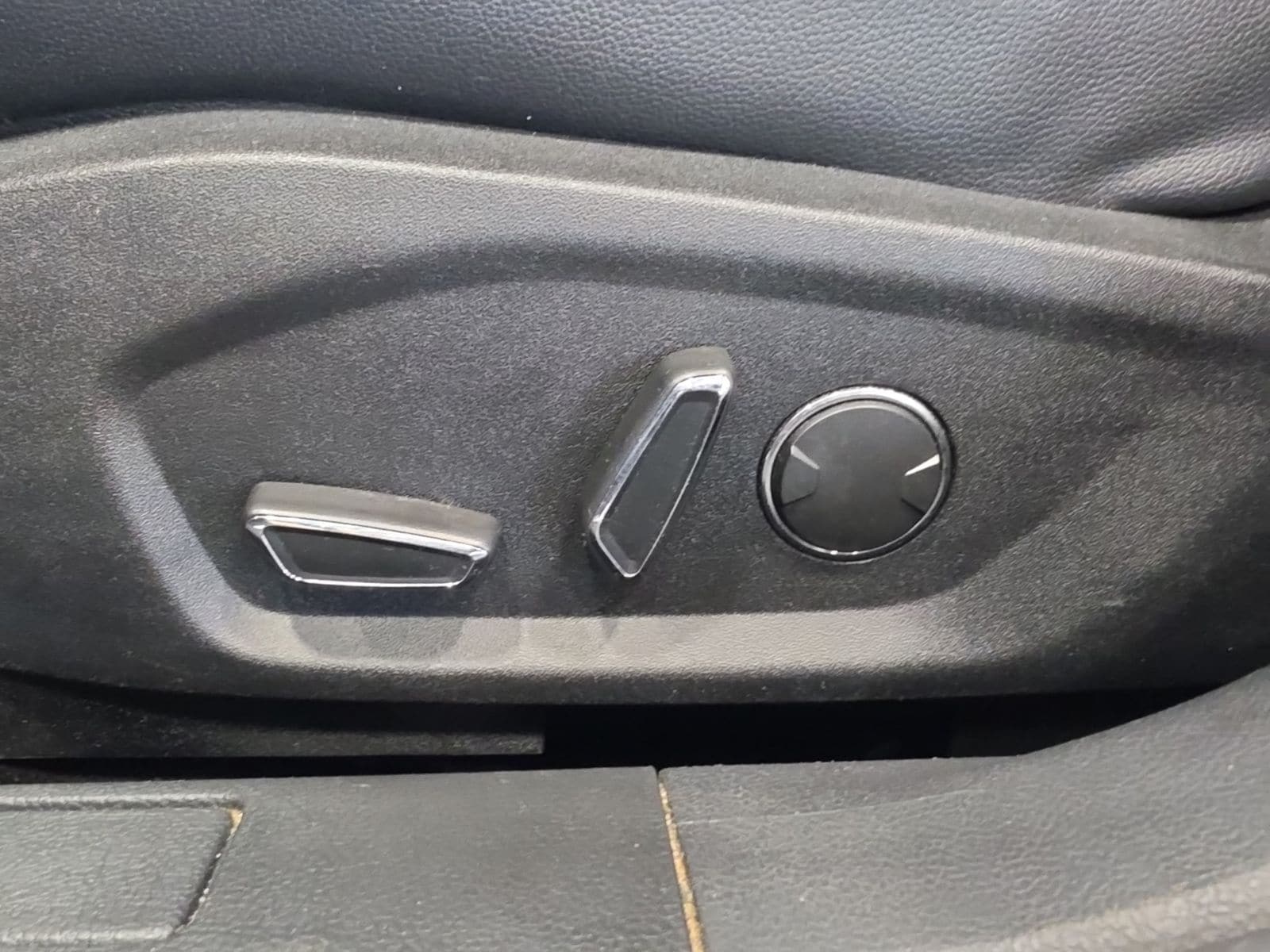 Thumbnail: 2019 Ford Fusion - 18