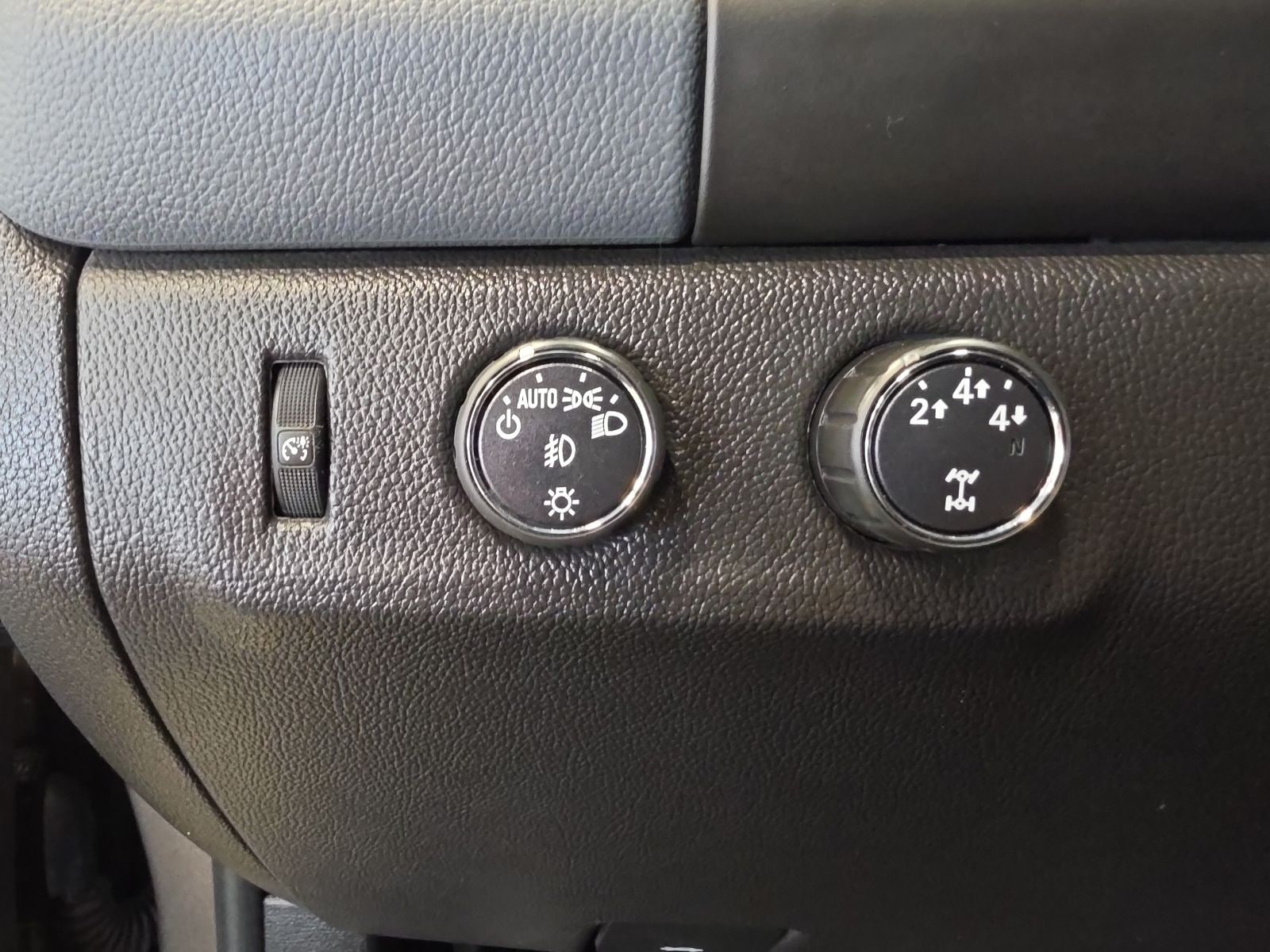 Thumbnail: 2016 Chevrolet Colorado - 16