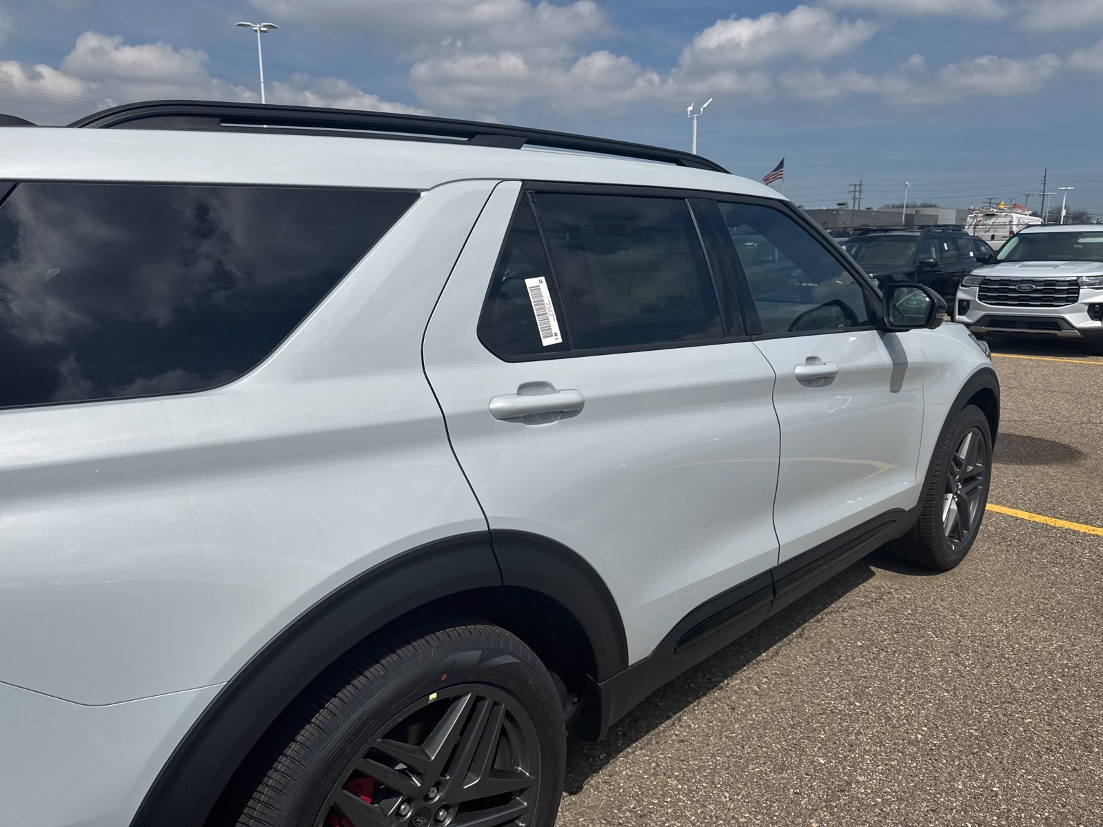 Thumbnail: 2026 Ford Explorer - 9