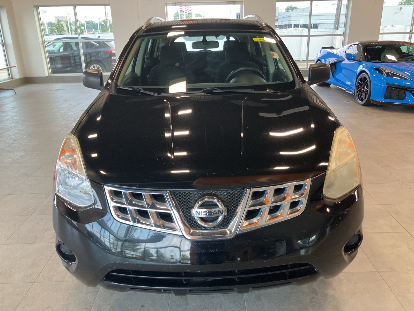 2015 Nissan Rogue Select S photo 2