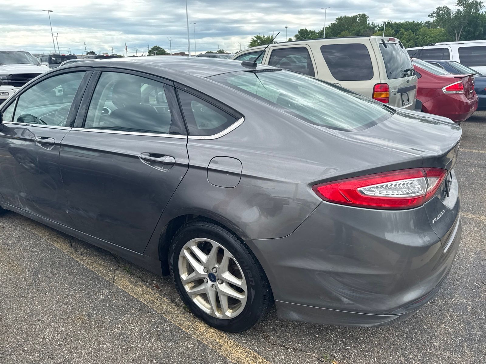 Thumbnail: 2014 Ford Fusion - 17