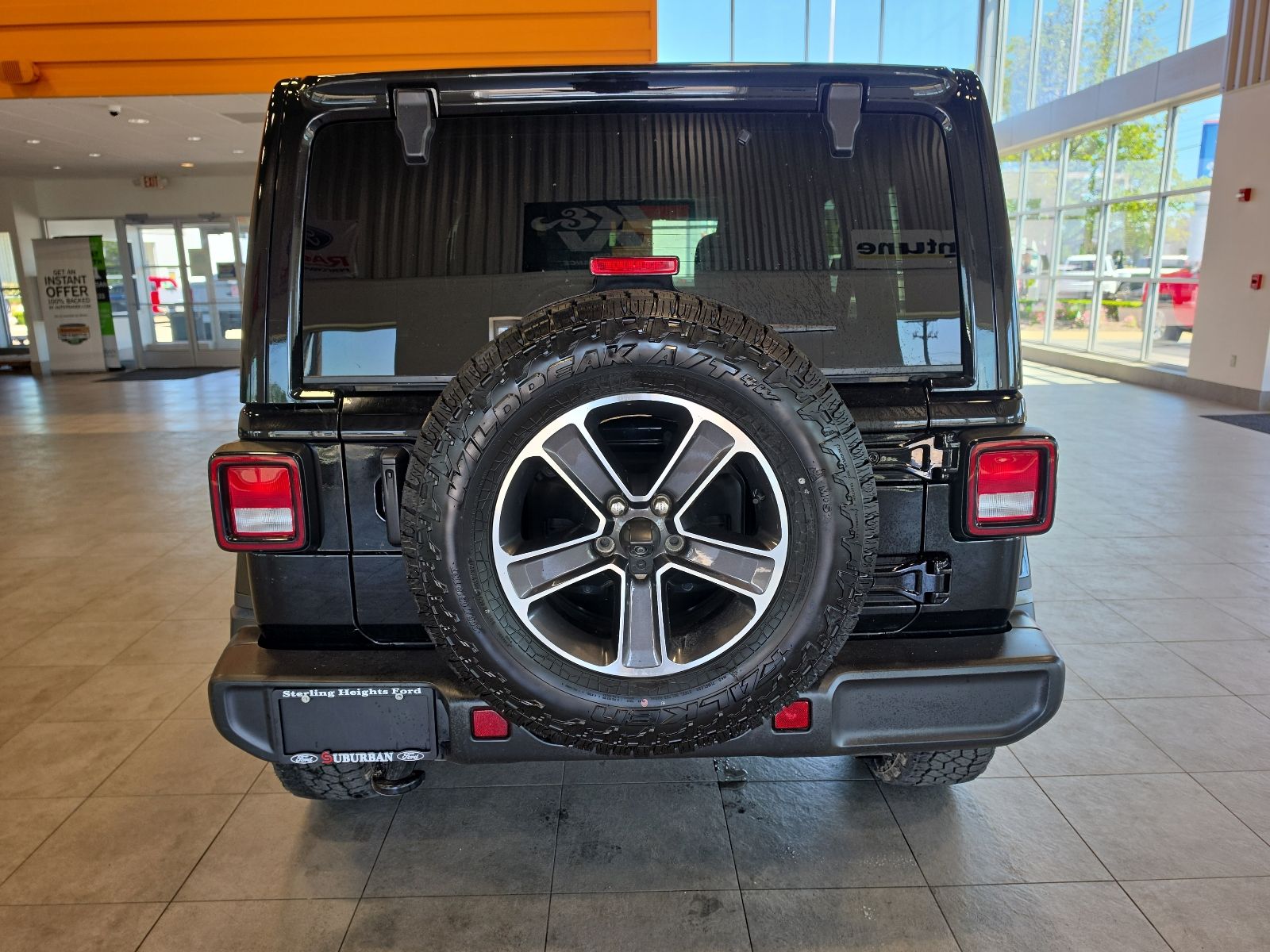 Thumbnail: 2023 Jeep Wrangler - 9