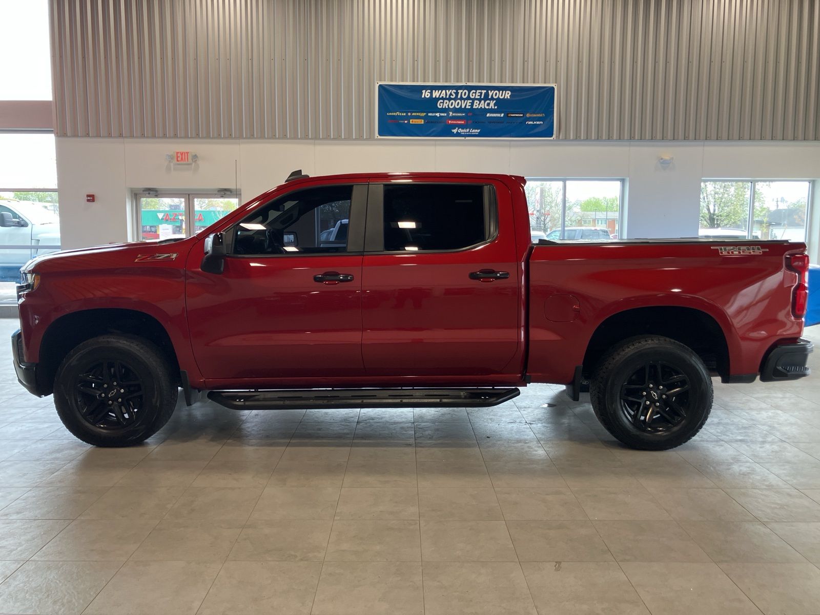 Thumbnail: 2019 Chevrolet Silverado 1500 - 8