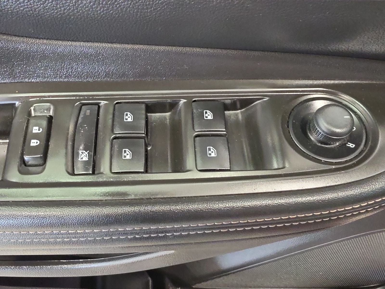 Thumbnail: 2015 Buick Encore - 16