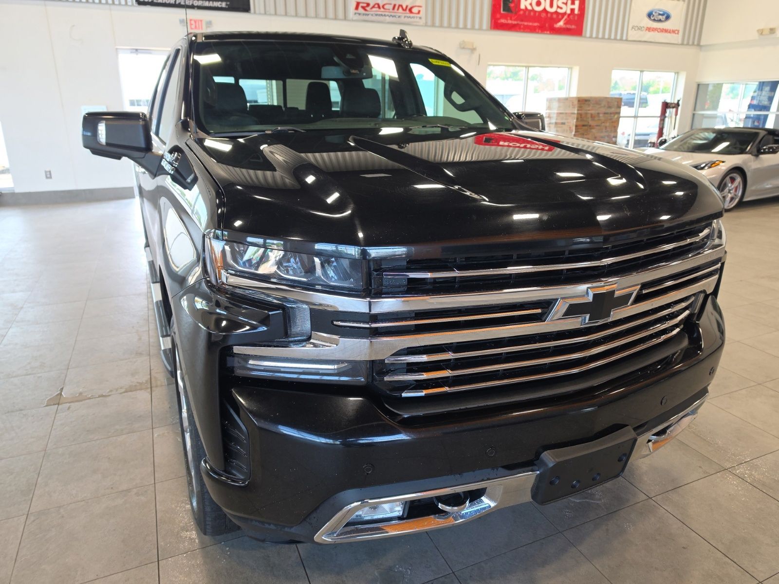 Thumbnail: 2019 Chevrolet Silverado 1500 - 4