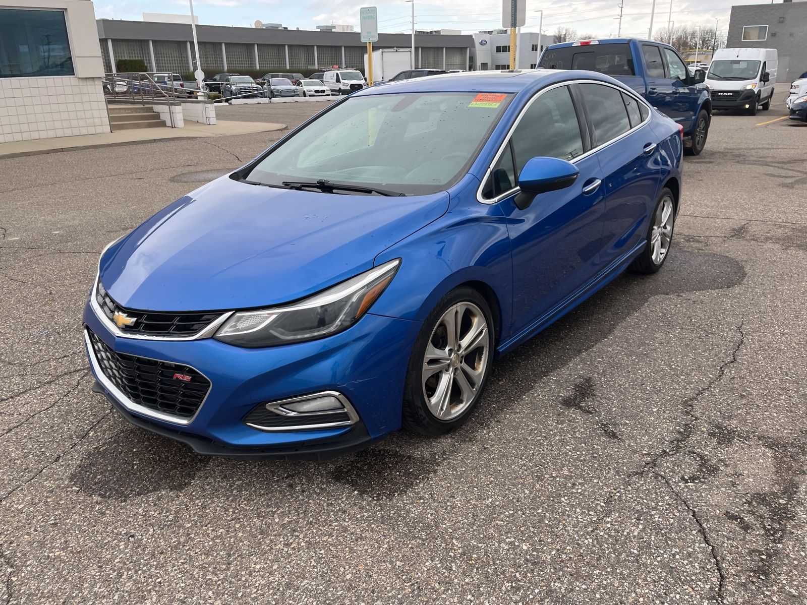 Thumbnail: 2017 Chevrolet Cruze - 4