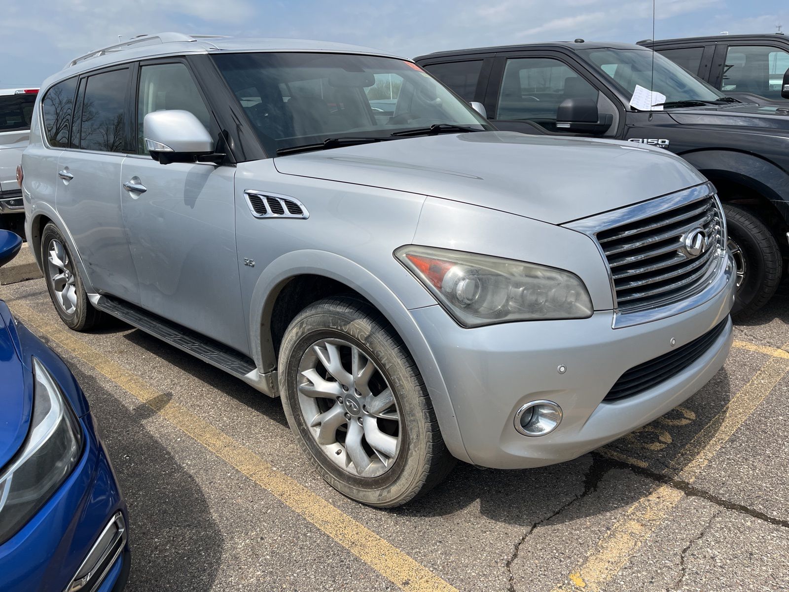 Thumbnail: 2014 INFINITI QX80 - 16
