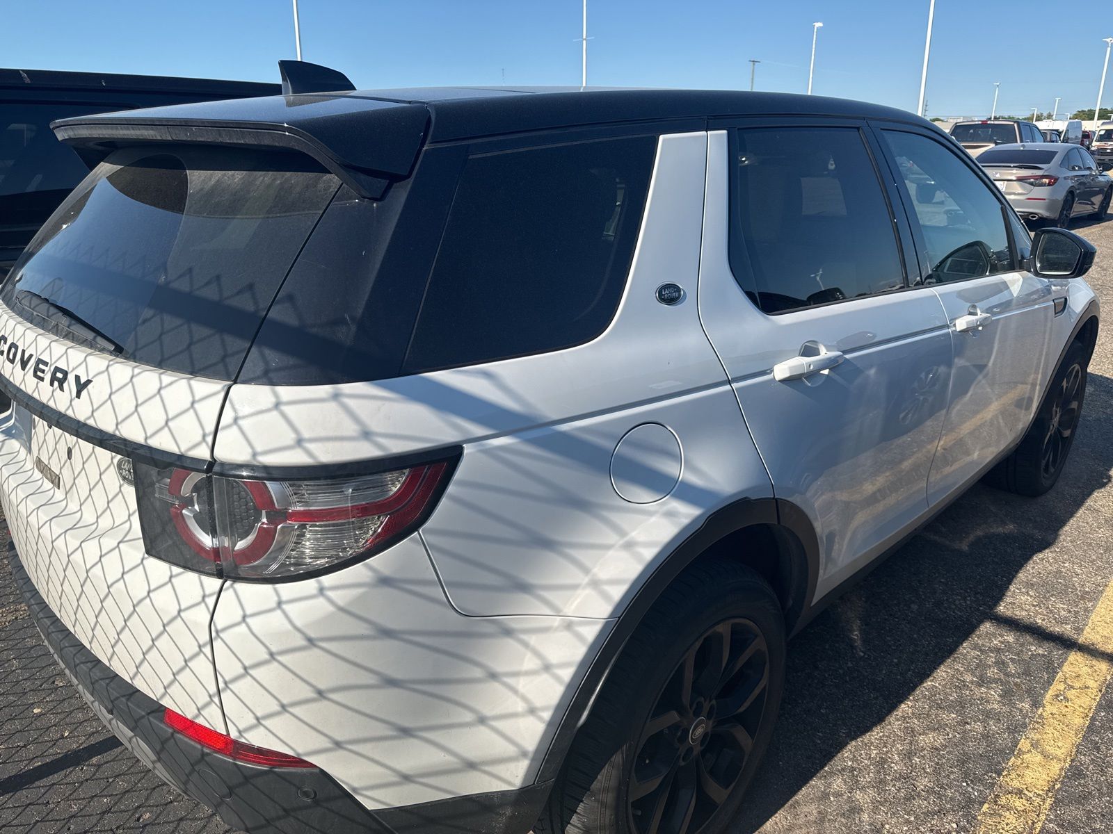 Thumbnail: 2019 Land Rover Discovery Sport - 11
