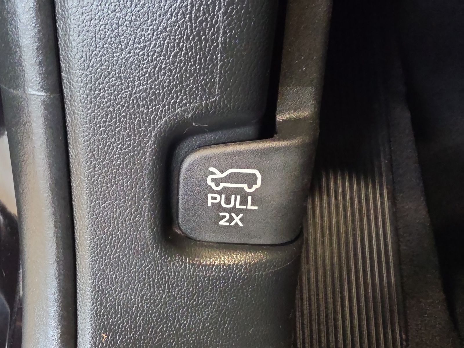 Thumbnail: 2023 Ford Explorer - 23