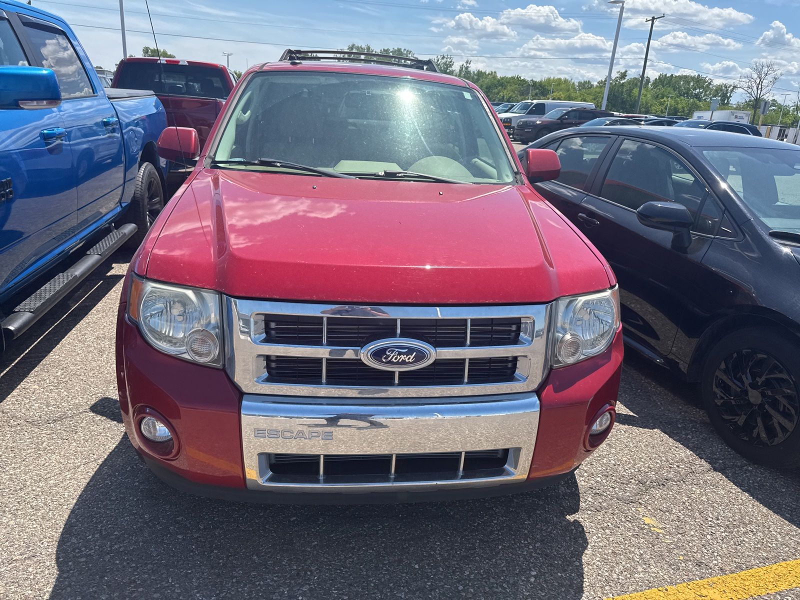 Thumbnail: 2011 Ford Escape - 21
