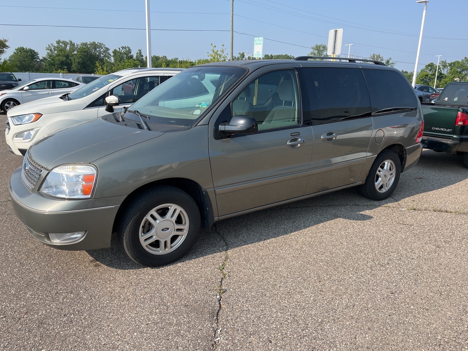 Used 2005 Ford Freestar SEL with VIN 2FMZA52265BA71317 for sale in Sterling Heights, MI